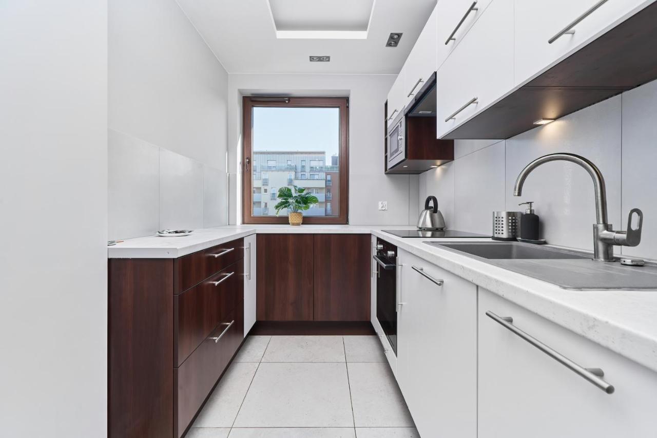Nowa Teczowa Apartments Promenada Staromiejska By Noclegi Renters Wrocław Eksteriør bilde