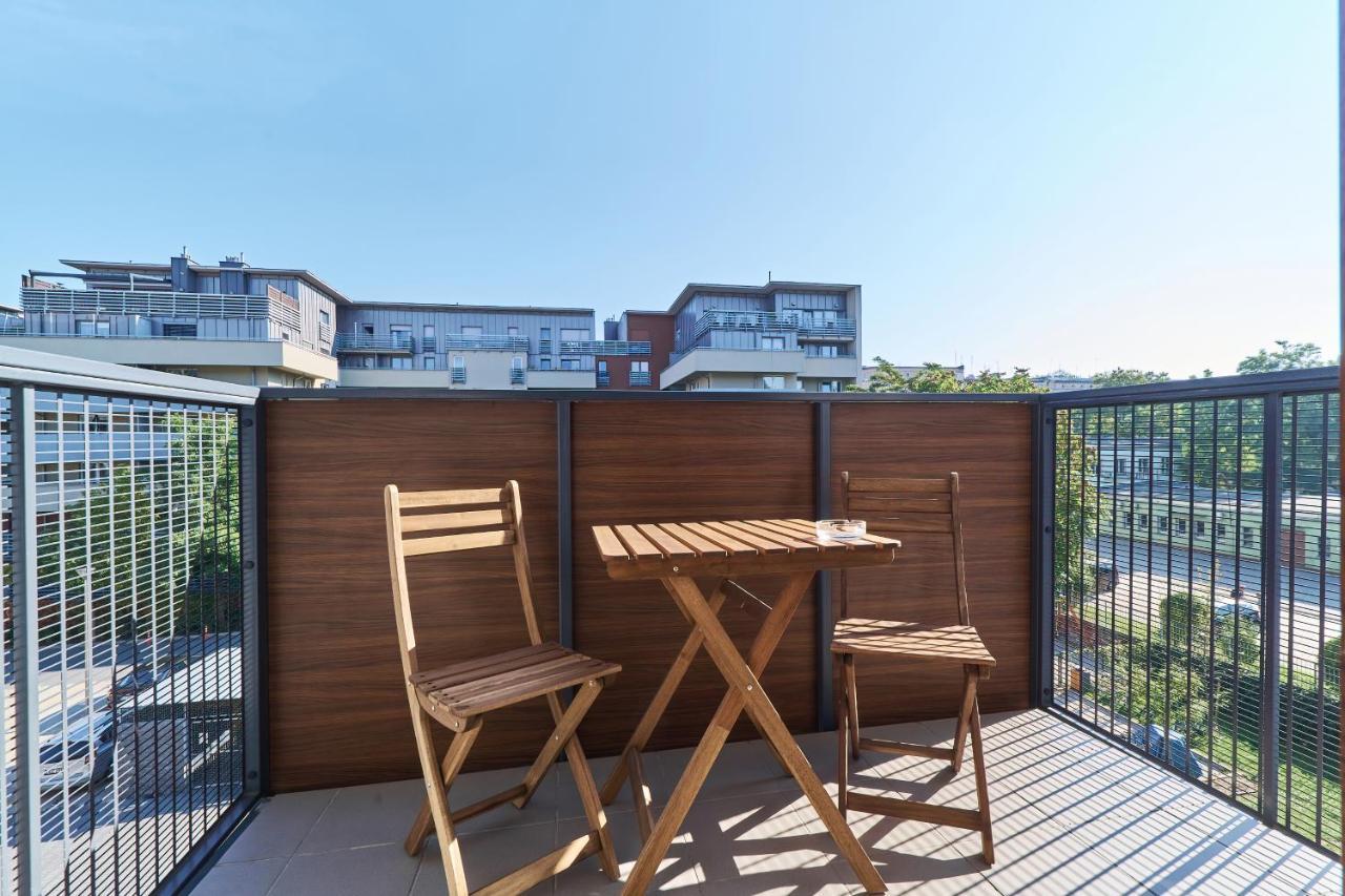 Nowa Teczowa Apartments Promenada Staromiejska By Noclegi Renters Wrocław Eksteriør bilde