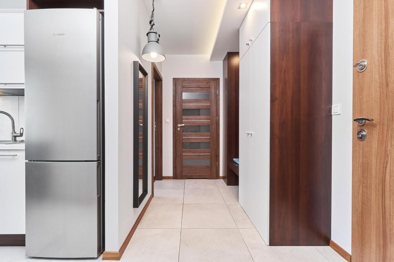 Nowa Teczowa Apartments Promenada Staromiejska By Noclegi Renters Wrocław Eksteriør bilde