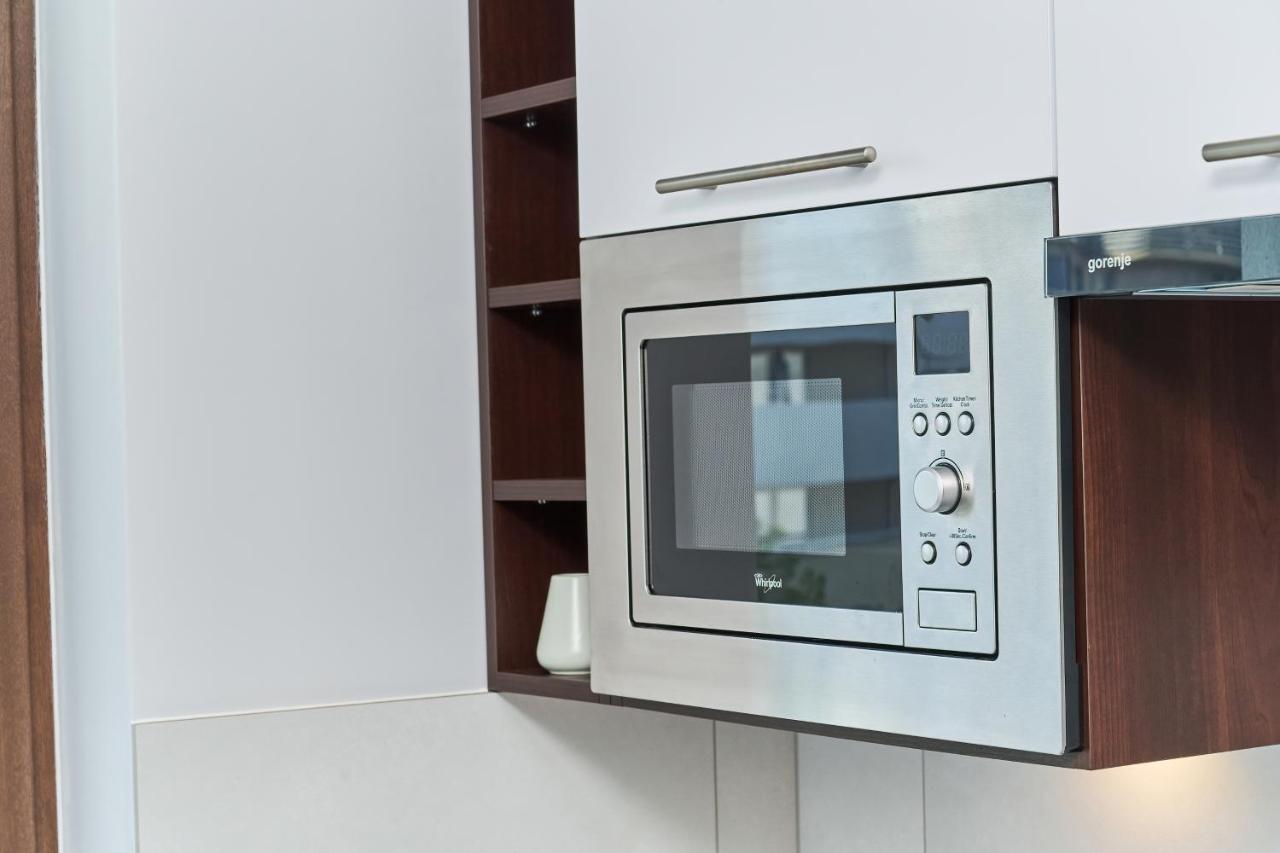 Nowa Teczowa Apartments Promenada Staromiejska By Noclegi Renters Wrocław Eksteriør bilde