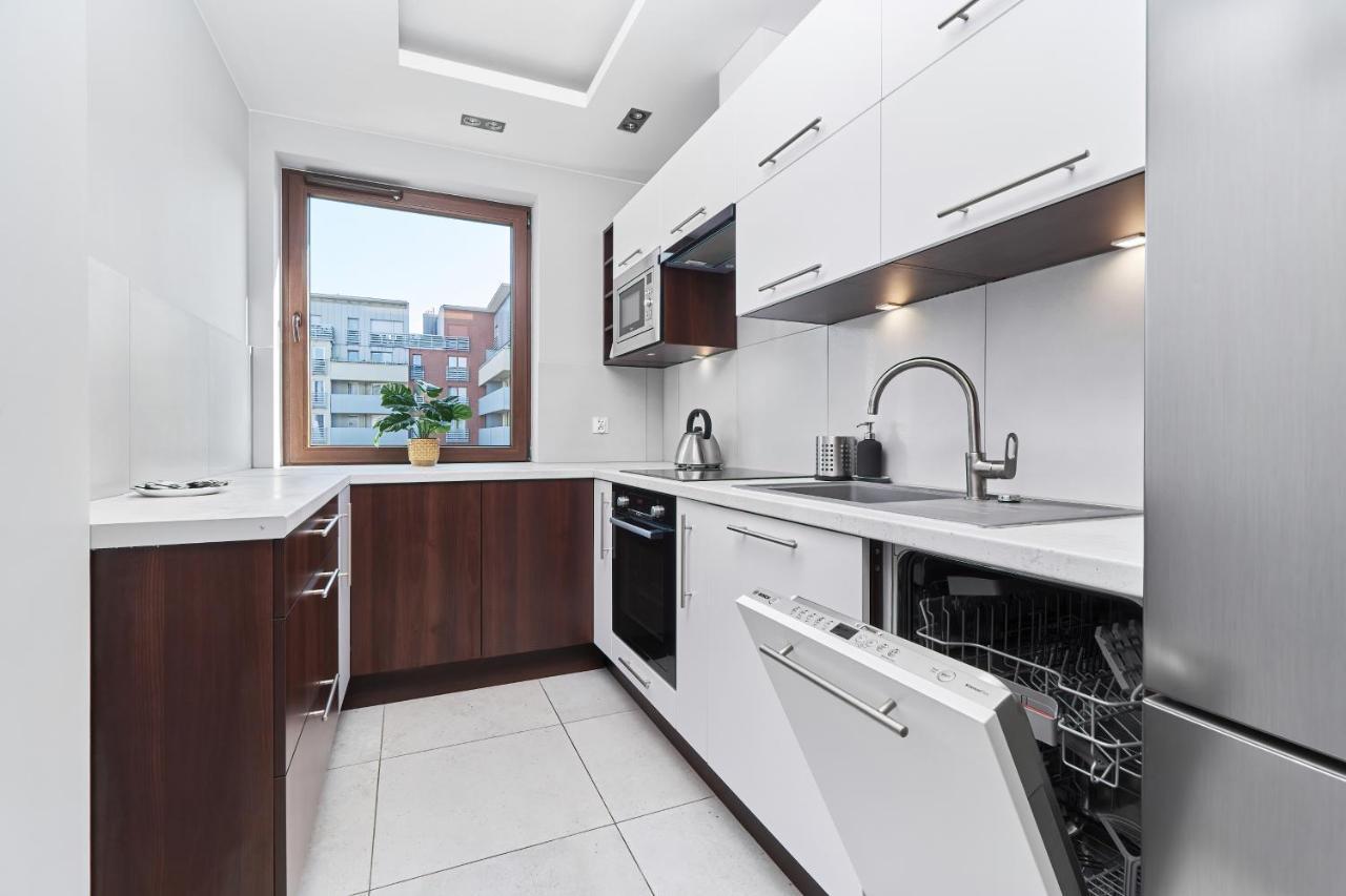 Nowa Teczowa Apartments Promenada Staromiejska By Noclegi Renters Wrocław Eksteriør bilde